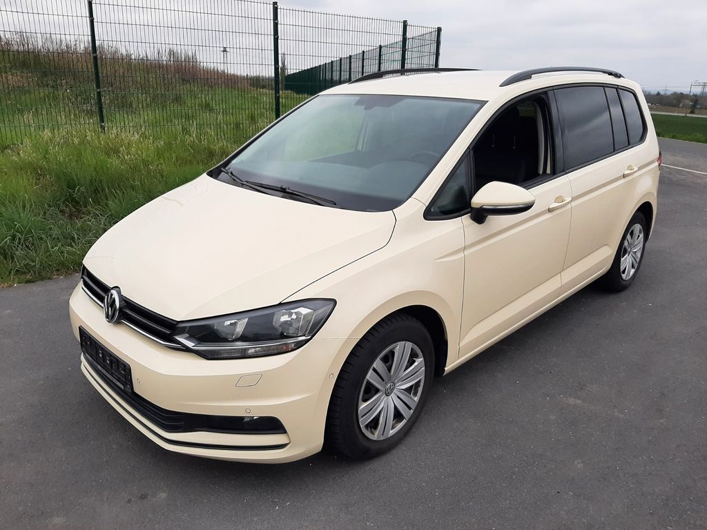 Image of Volkswagen Touran