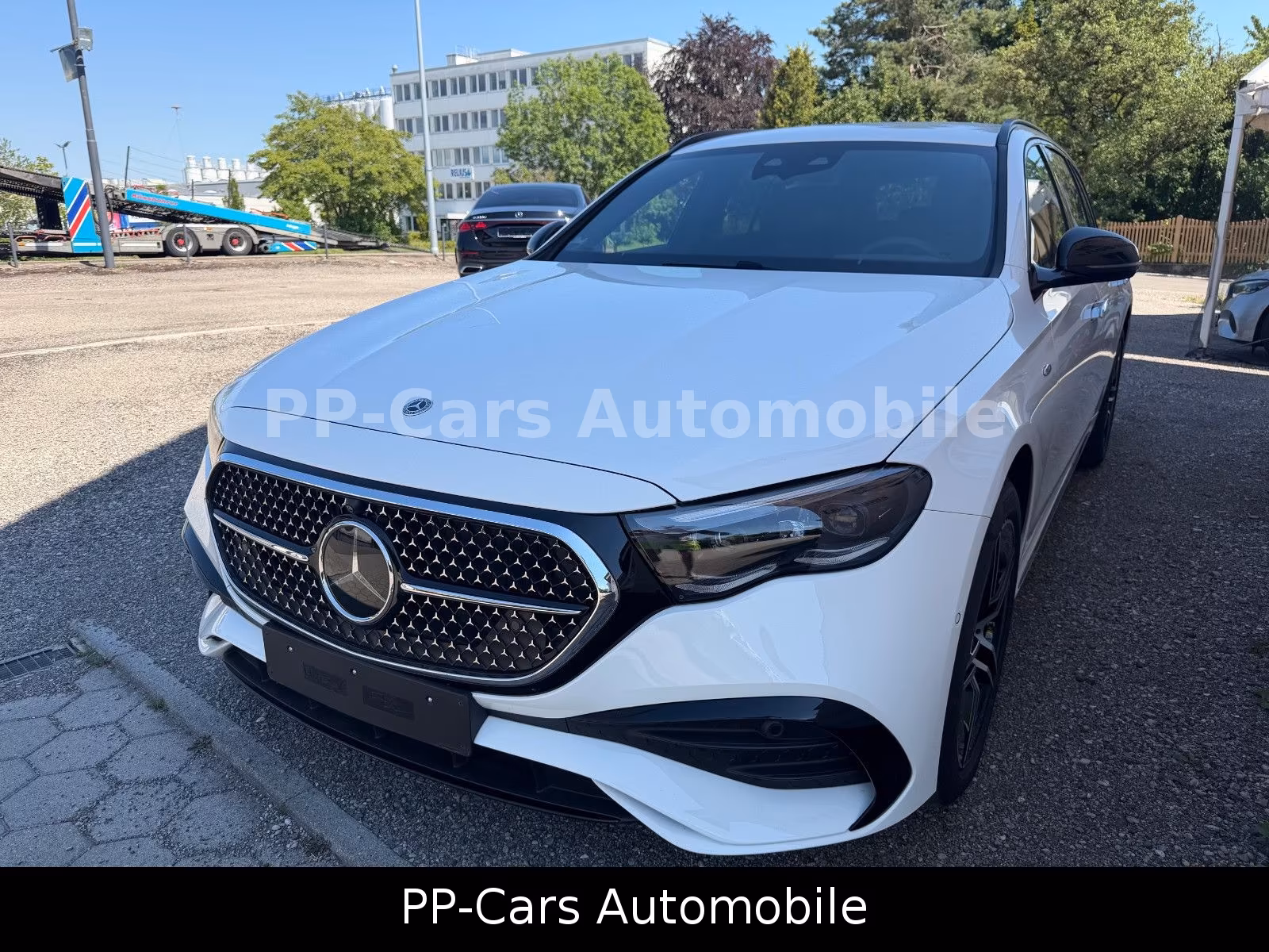 Mercedes-Benz E 300 e T*AMG PREMIUM*HUD*AIRMATIC**NP:90.089€**
