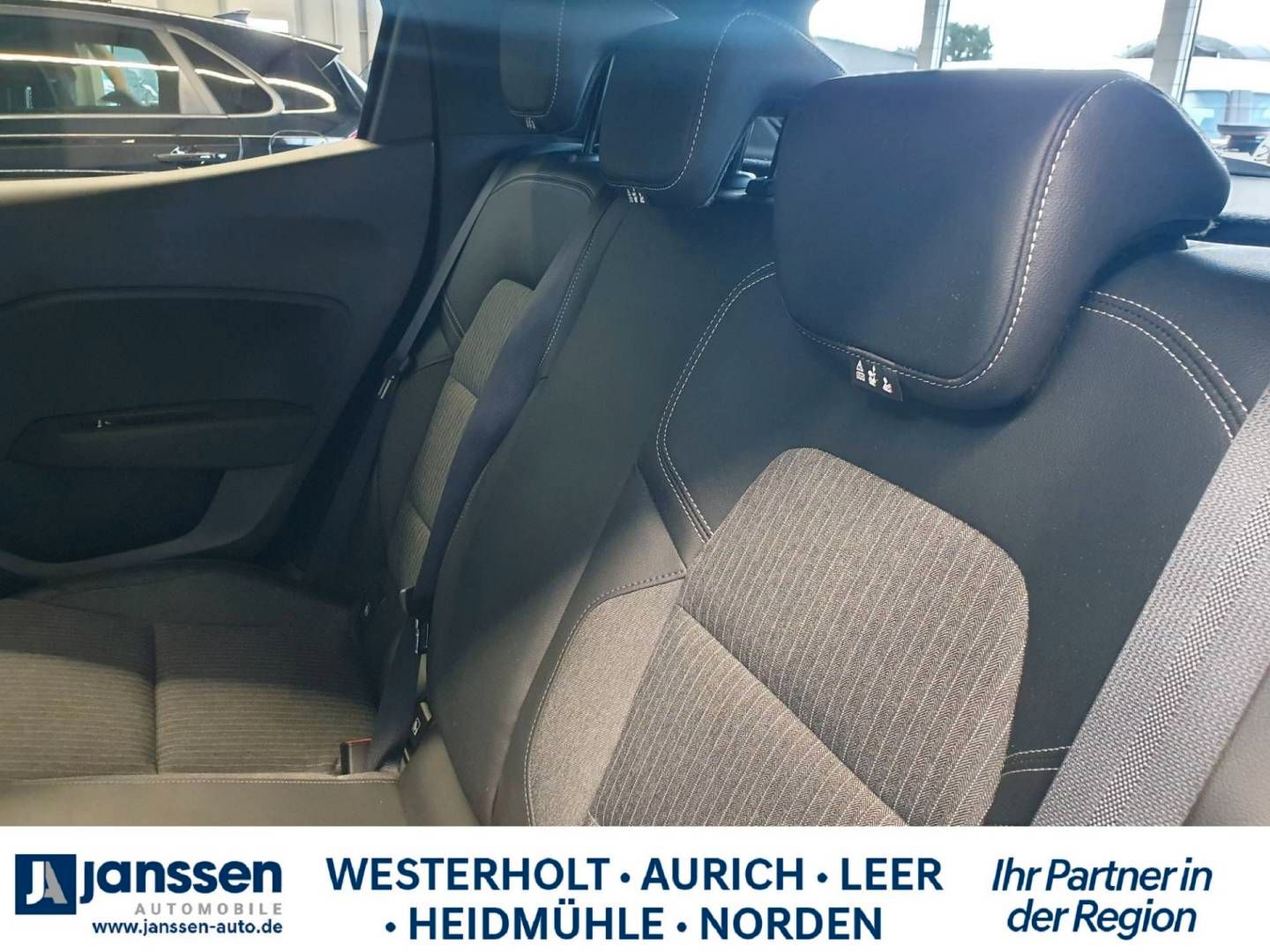 Fahrzeugabbildung Renault CLIO INTENS TCe 90