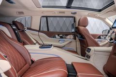 GLS 600 MAYBACH 2025 BLACK/BROWN 4D VIP SEATS