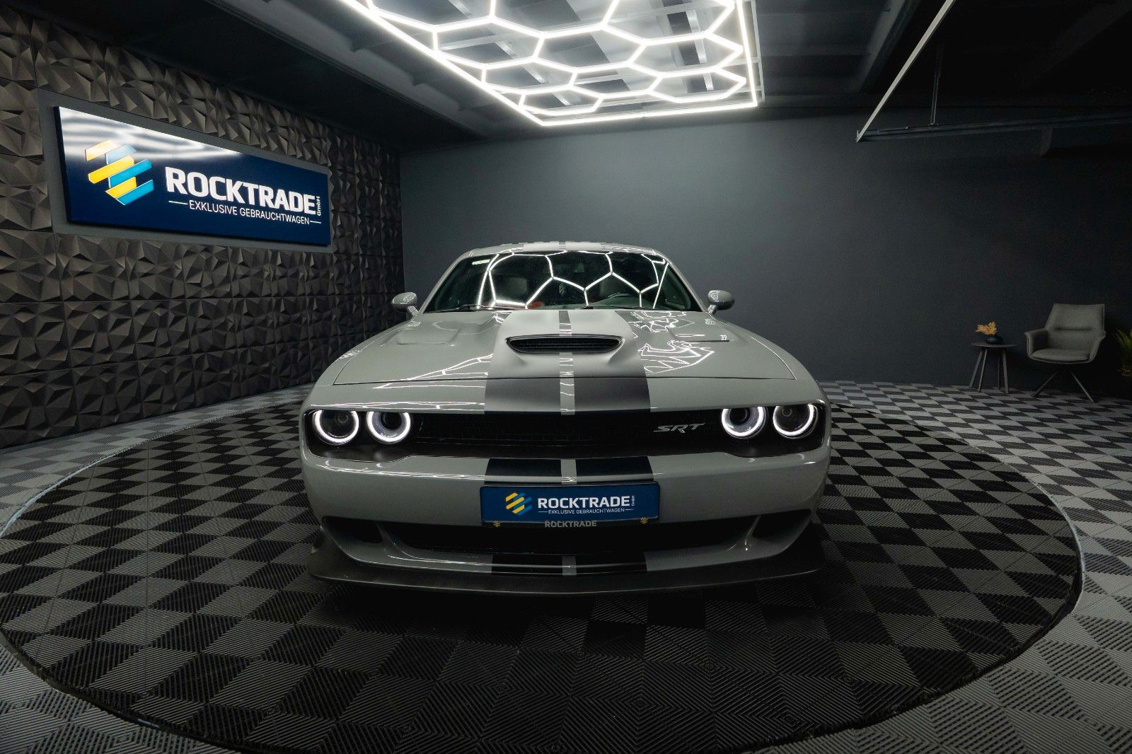 Fahrzeugabbildung Dodge Challenger 6.4 V8 SRT 392 R/T SCAT PACK WIDEBODY