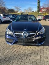Mercedes-Benz E 500 BlueEfficiency Cabriolet V8 - blaue Mercedes-Benz E 500