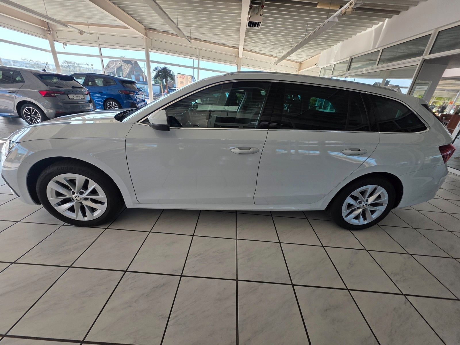 Skoda Octavia Combi Style 2.0 TDI DSG AHK, SHZ,Nav foto 2