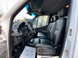Mercedes-Benz Sprinter III 211 CDI Tourer *9 Sitzer*Leder*Sthz - Mercedes-Benz Sprinter: Sitzer 9