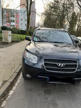 Hyundai Grand Santa Fe - Hyundai Grand Santa Fe in Essen