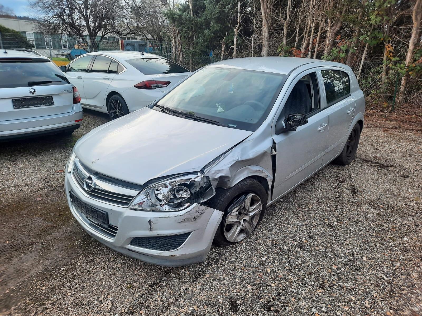 Opel Astra H 1.4 16V Lim. Edition 5 Gtr.