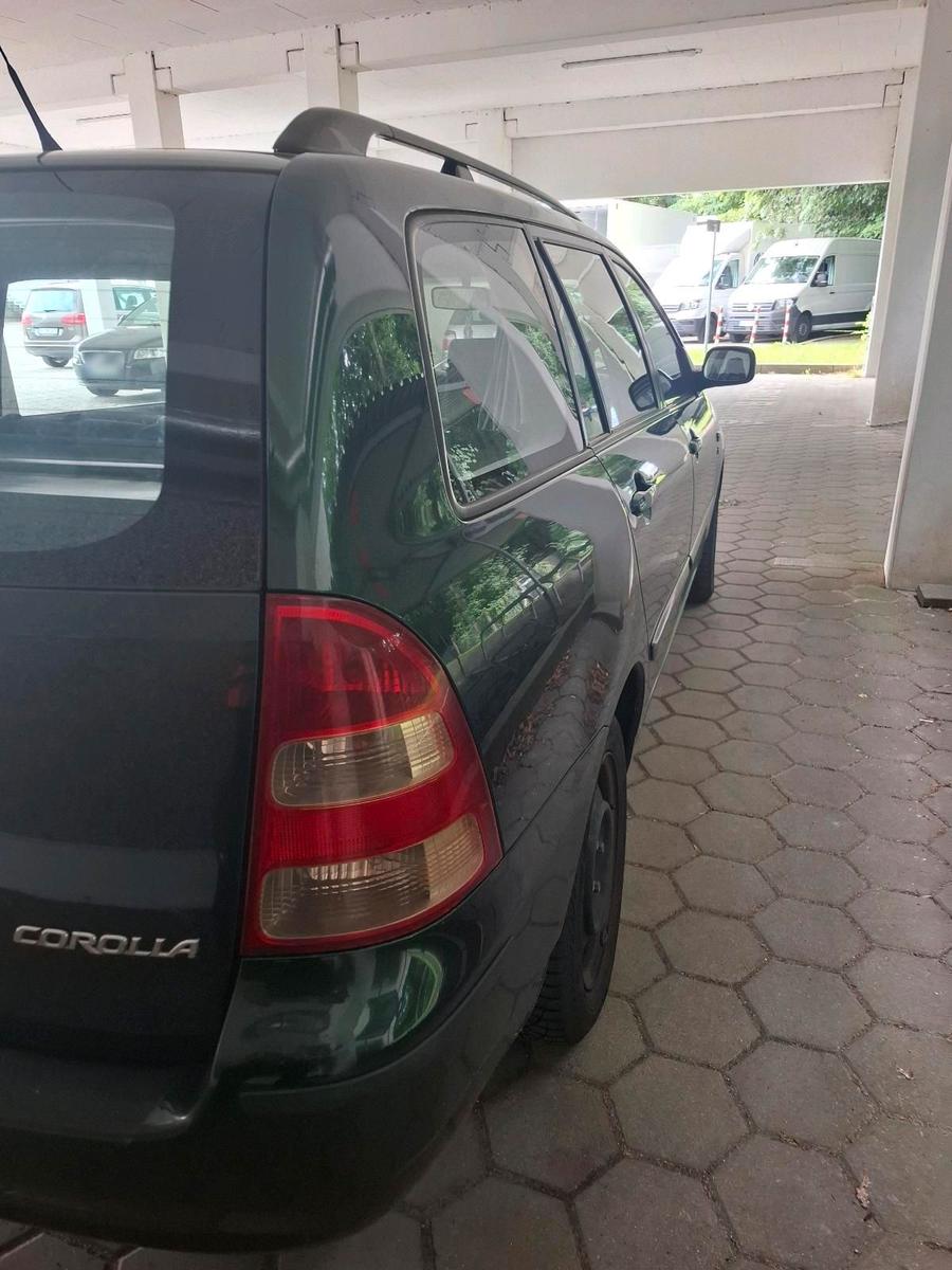 Toyota Corolla 2004 — photo 8