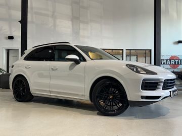Porsche Cayenne - 2