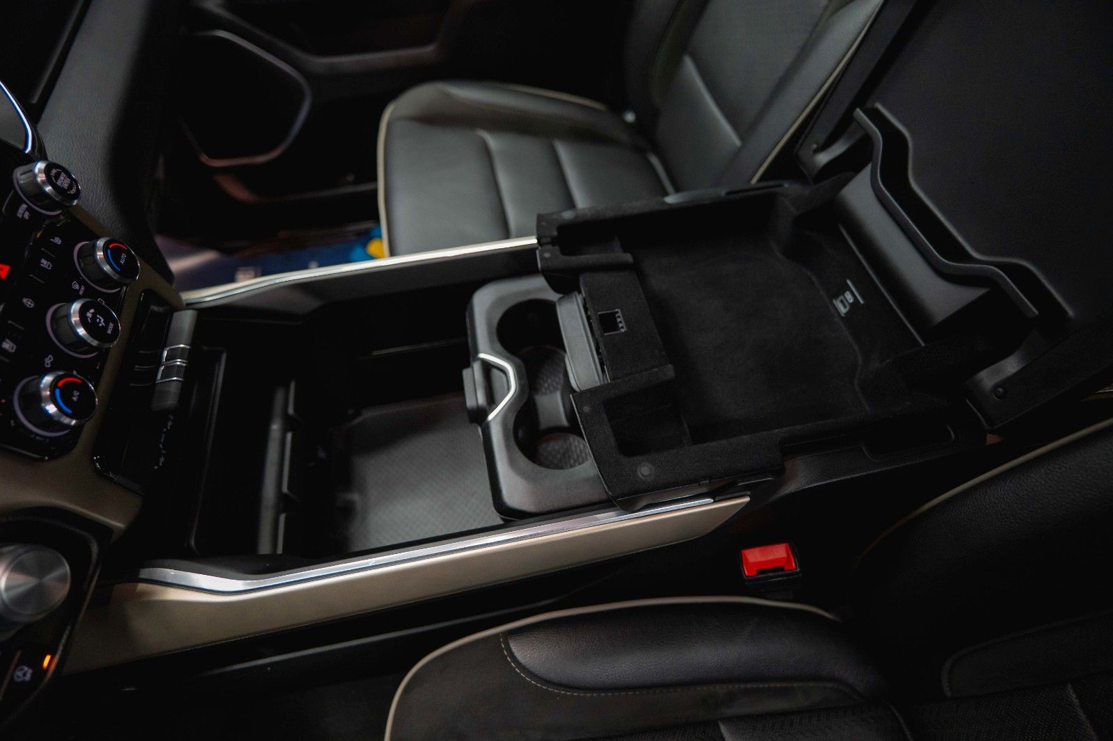 Fahrzeugabbildung Dodge RAM 5.7 V8 HEMI 4x4 LARAMIE LPG Offroad-Bodylift