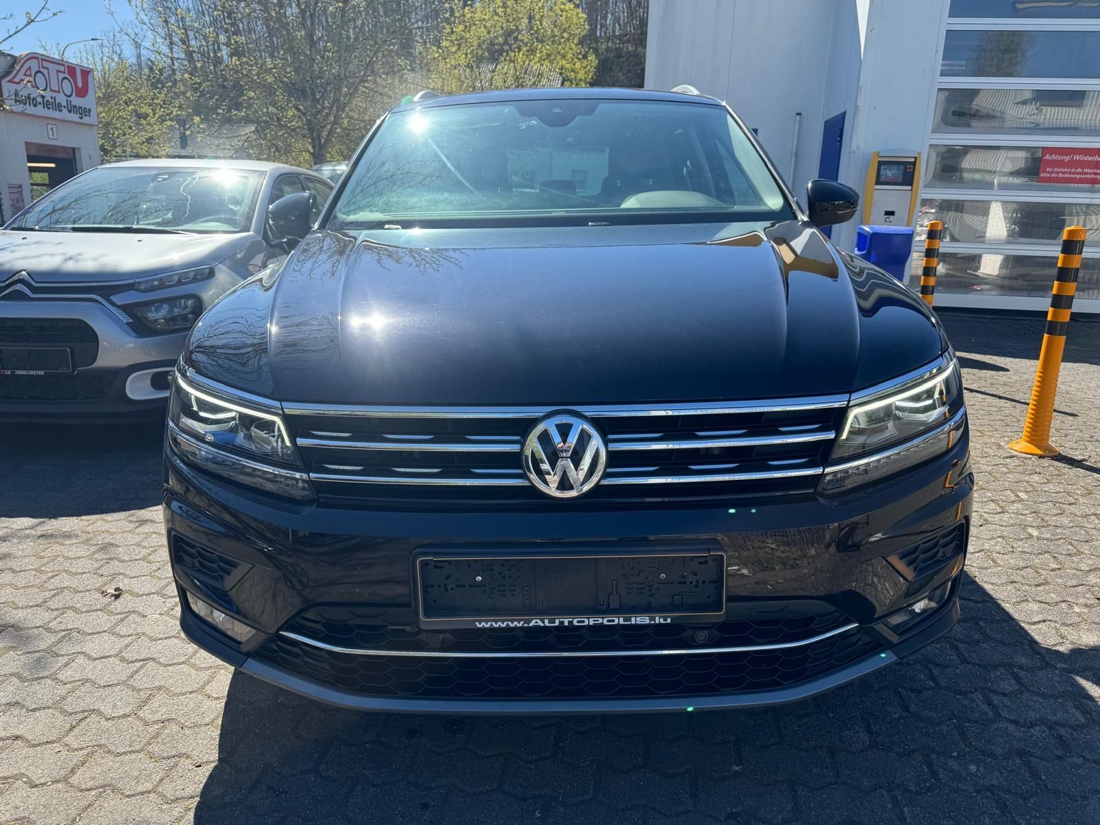 Fahrzeugabbildung Volkswagen Tiguan Highline 4Motion LED+AHK+Navi+20 Zoll