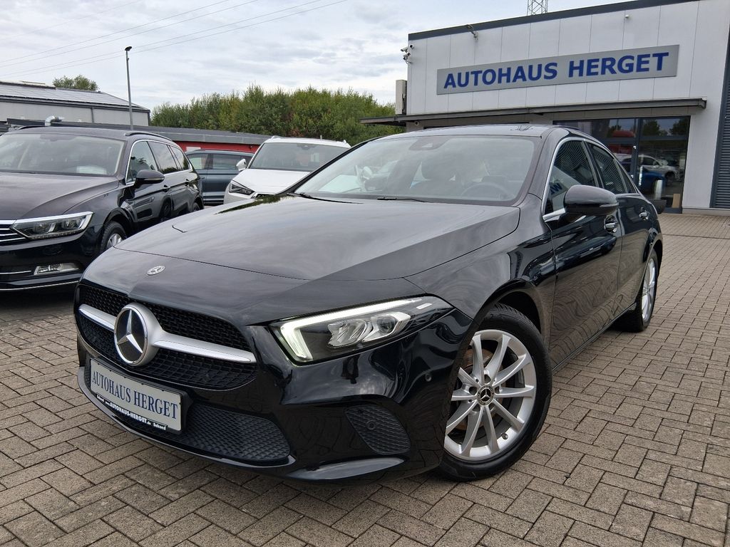Image of Mercedes-Benz A 200