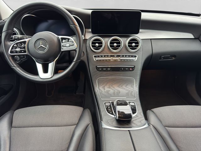 Fahrzeugabbildung Mercedes-Benz C 220 Td Avantgarde+LED+Distronic+CAM+Standh+AHK
