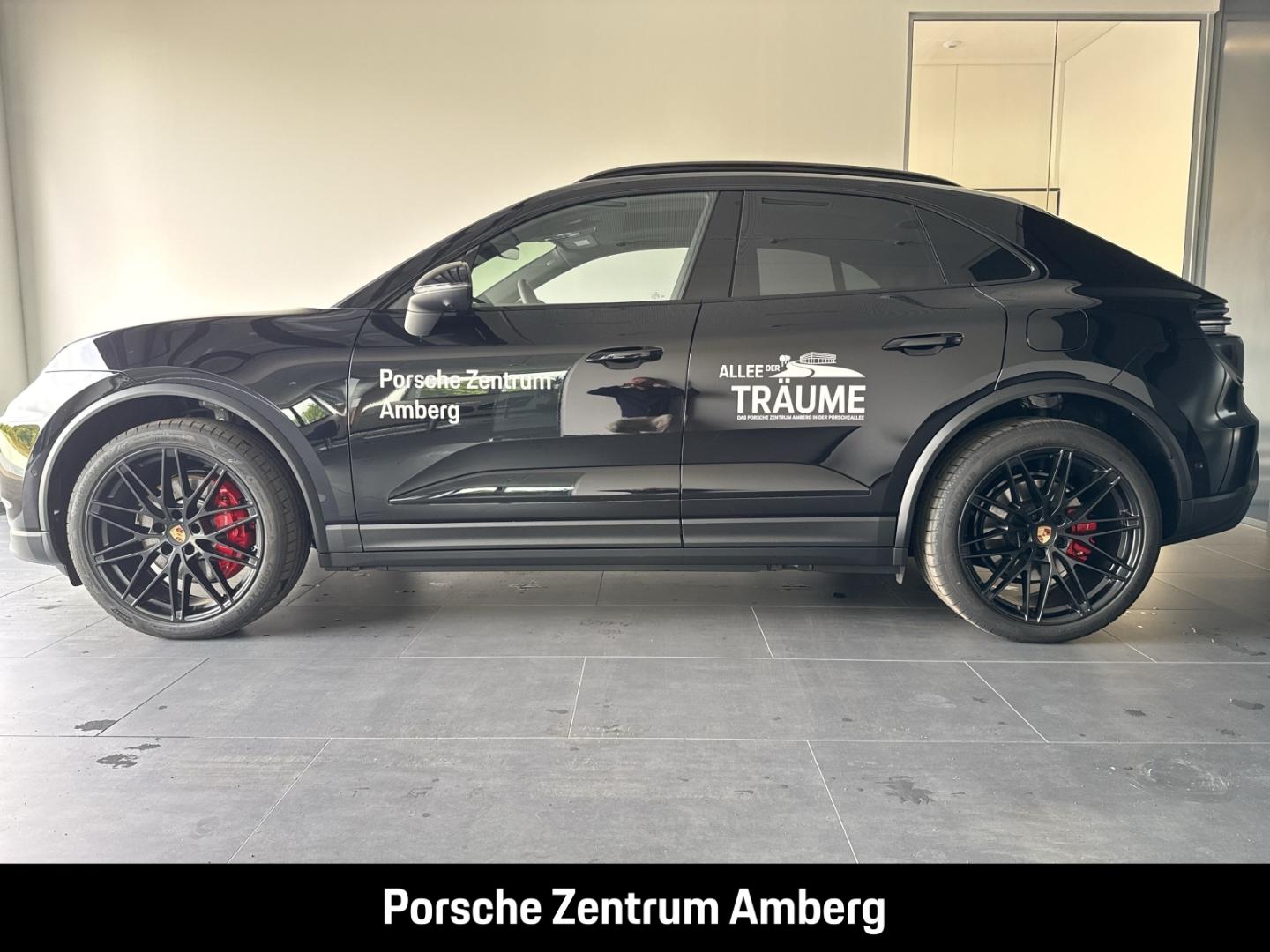 Porsche Macan 4S Luftfeder InnoDrive Matrix-LED Panorama