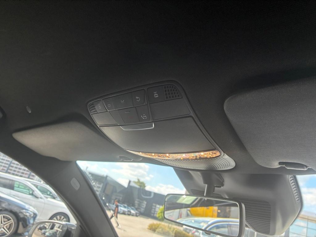 Mercedes-Benz EQC 400 4M AMBIENTE+HEAD-UP+KAMERA+MBEAM+CARPLAY
