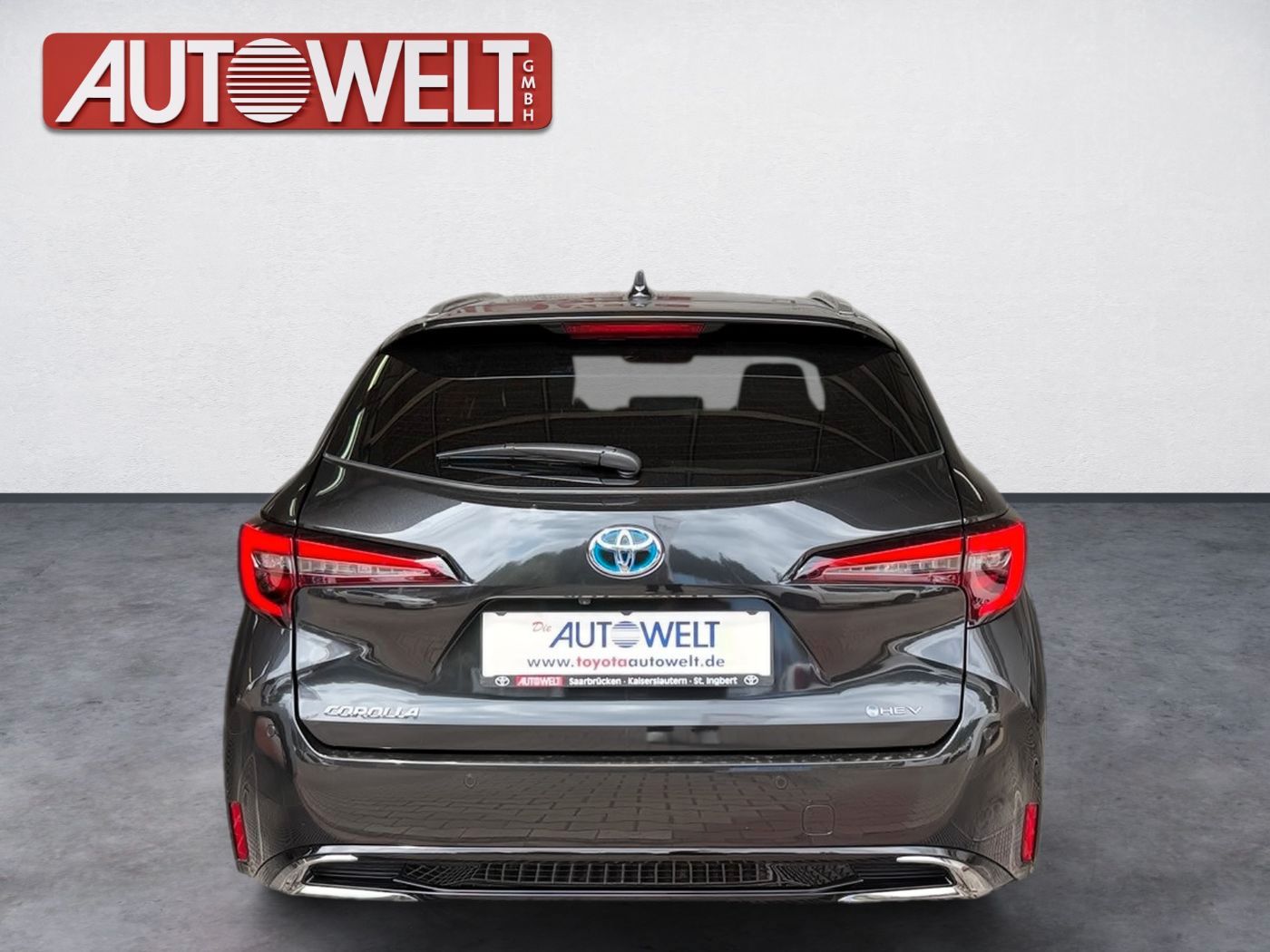Fahrzeugabbildung Toyota Corolla Touring Sports 2.0 Lounge PanoramaSD JBL