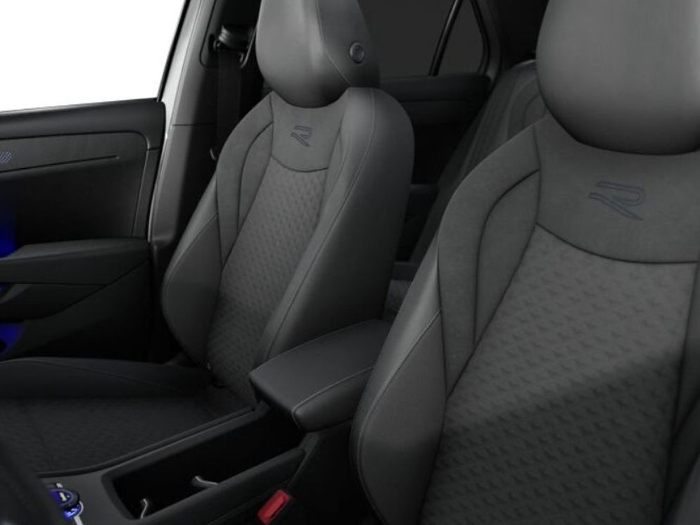 Fahrzeugabbildung Volkswagen T-Roc R-Line 1.5 eTSI DSG *Black Style, 20" LM,