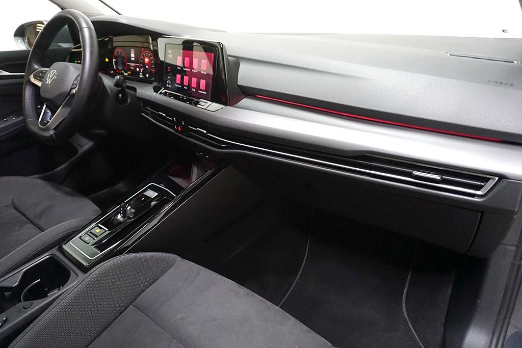 Volkswagen Golf 8 2.0TDI DSG Style Pano Standhz Navi LED, миниатюра 13