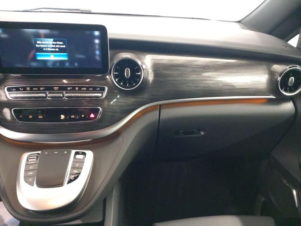 Fahrzeugabbildung Mercedes-Benz V 300 d lang 4x4 * Avantgarde Edition