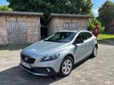 Volvo V40 Cross Country D2 - Wenig KM - Volvo V40 Cross Country von privat