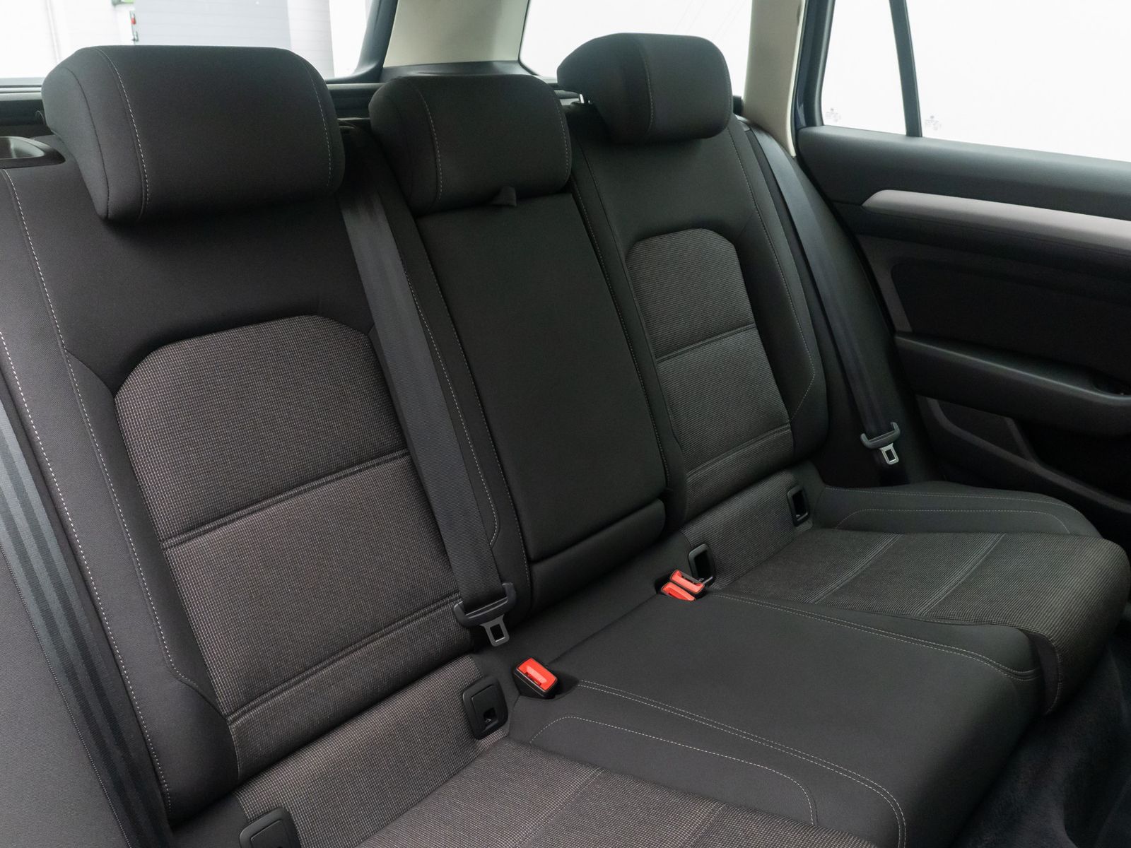 Fahrzeugabbildung Volkswagen Passat Comfortline Kamera HiFi ACC FernlichtReg