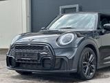 MINI COOPER  John Cooper Works Panorama/Ambiente - MINI Cooper in Stuttgart