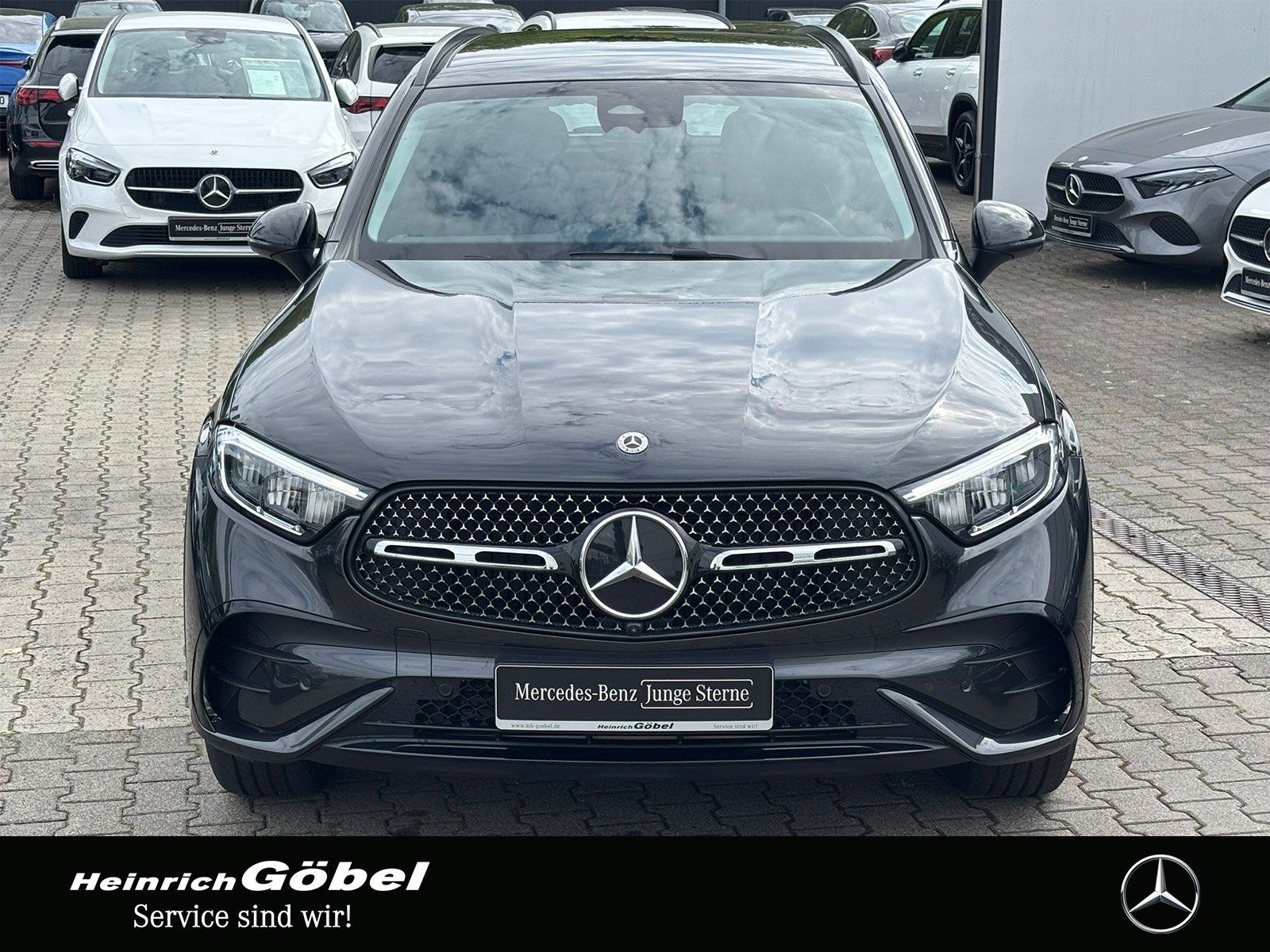 Fahrzeugabbildung Mercedes-Benz GLC 220 d 4M AMG*PANO*AHK*360°*MEMORY*TOTWINKEL*