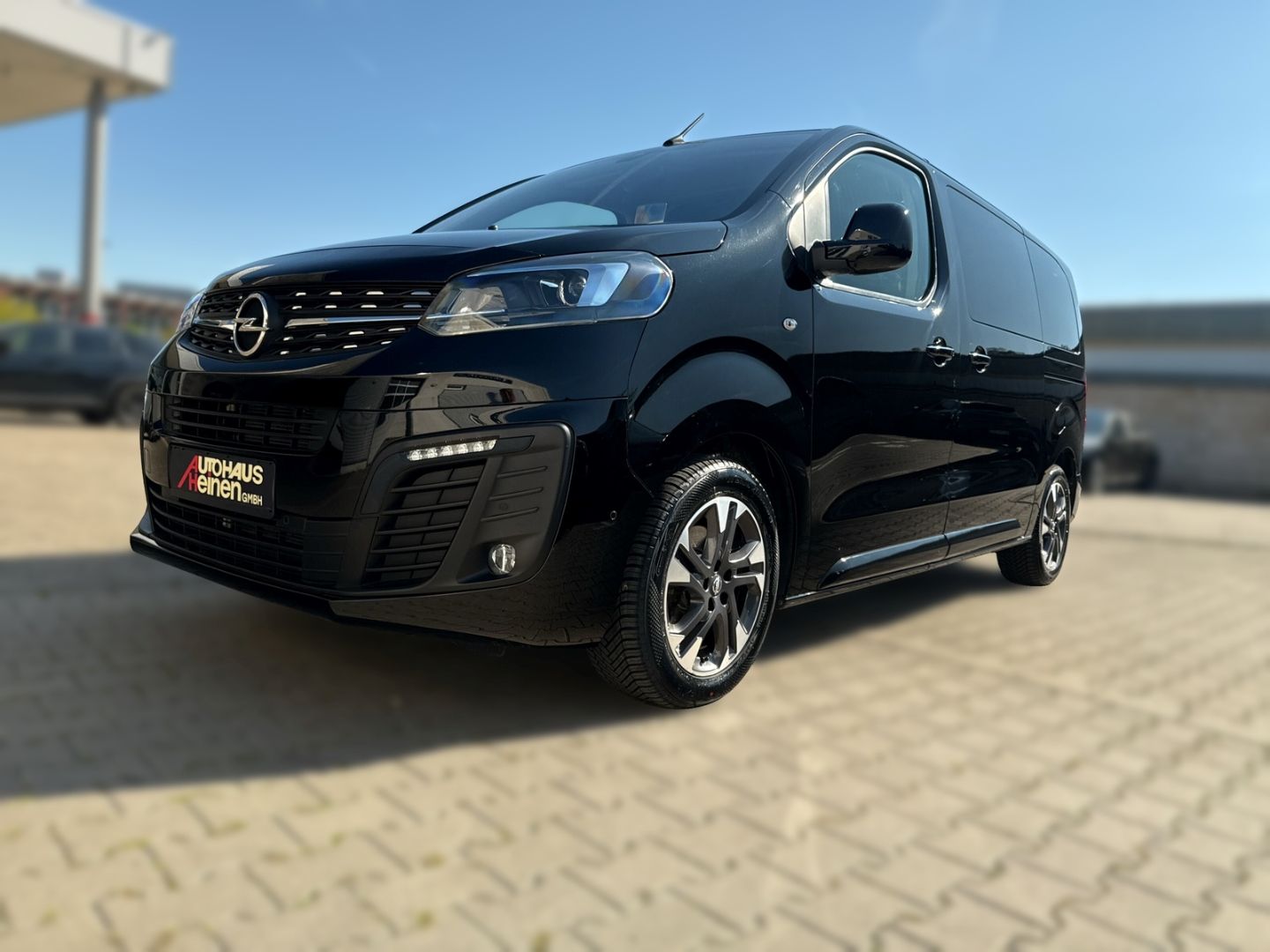 Fahrzeugabbildung Opel Zafira Tourer M 2.0 D EU6d-T Life HUD Navi Leder