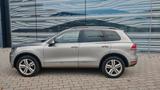 Volkswagen Touareg 3.0 V6 TDI|Pano|20"|Leder|360° - VW Touareg Gebrauchtwagen in Frankfurt