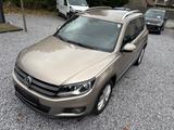 Volkswagen Tiguan Lounge Sport & Style BMT - mit Diesel-Antrieb: mit ABS, Geländewagen