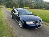 Audi RS6 4.2 tiptronic quattro Avant  - Audi RS6 aus 2003: Kombi