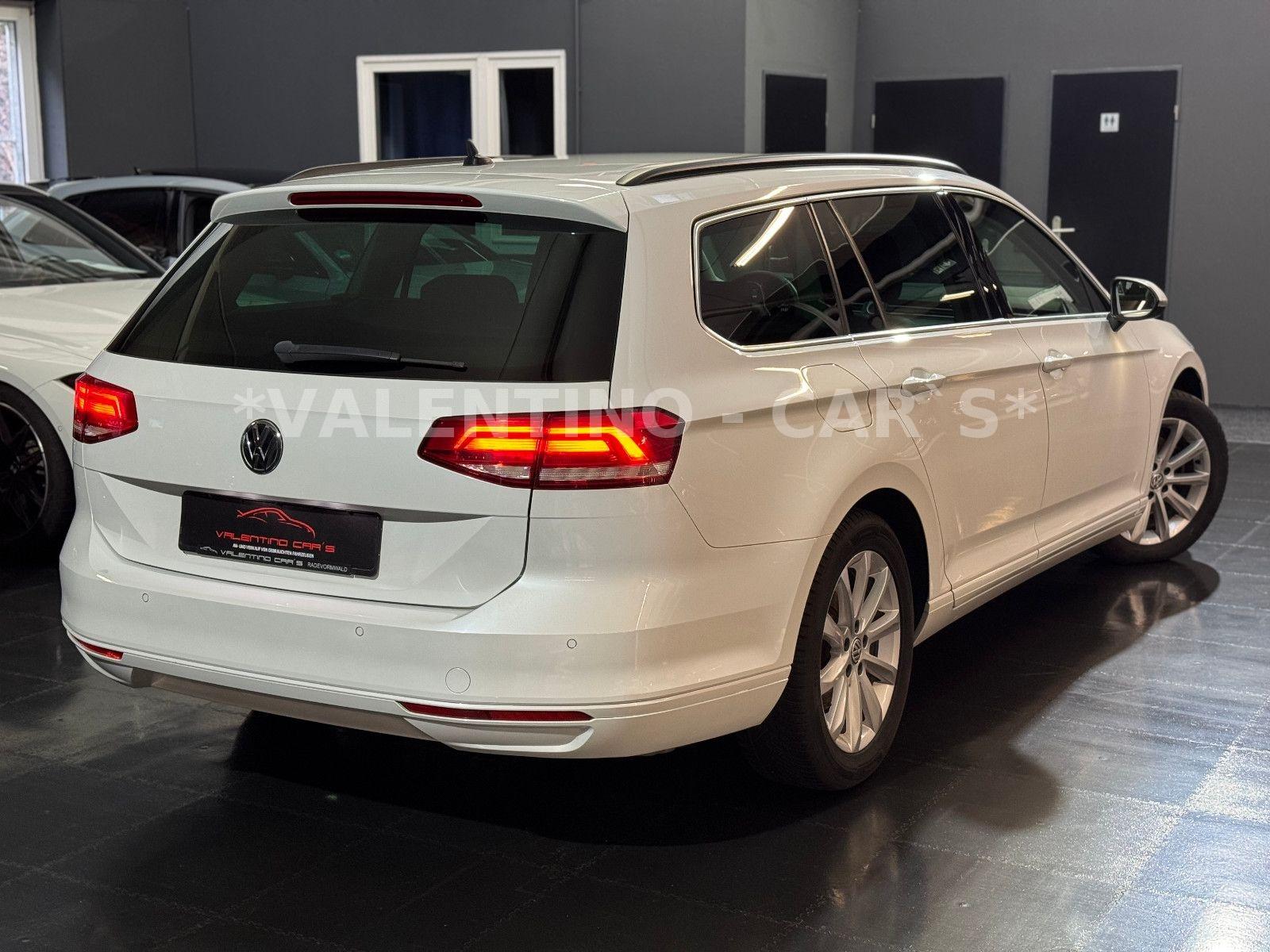 Volkswagen Passat Variant R-Line DSG/Navi/Standhzg/Shz/LED
