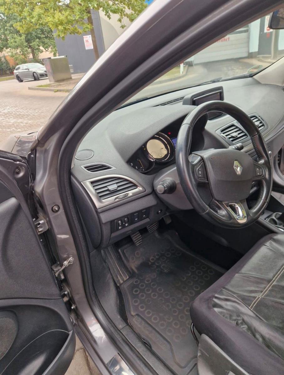 Renault Megane 2014 — photo 7