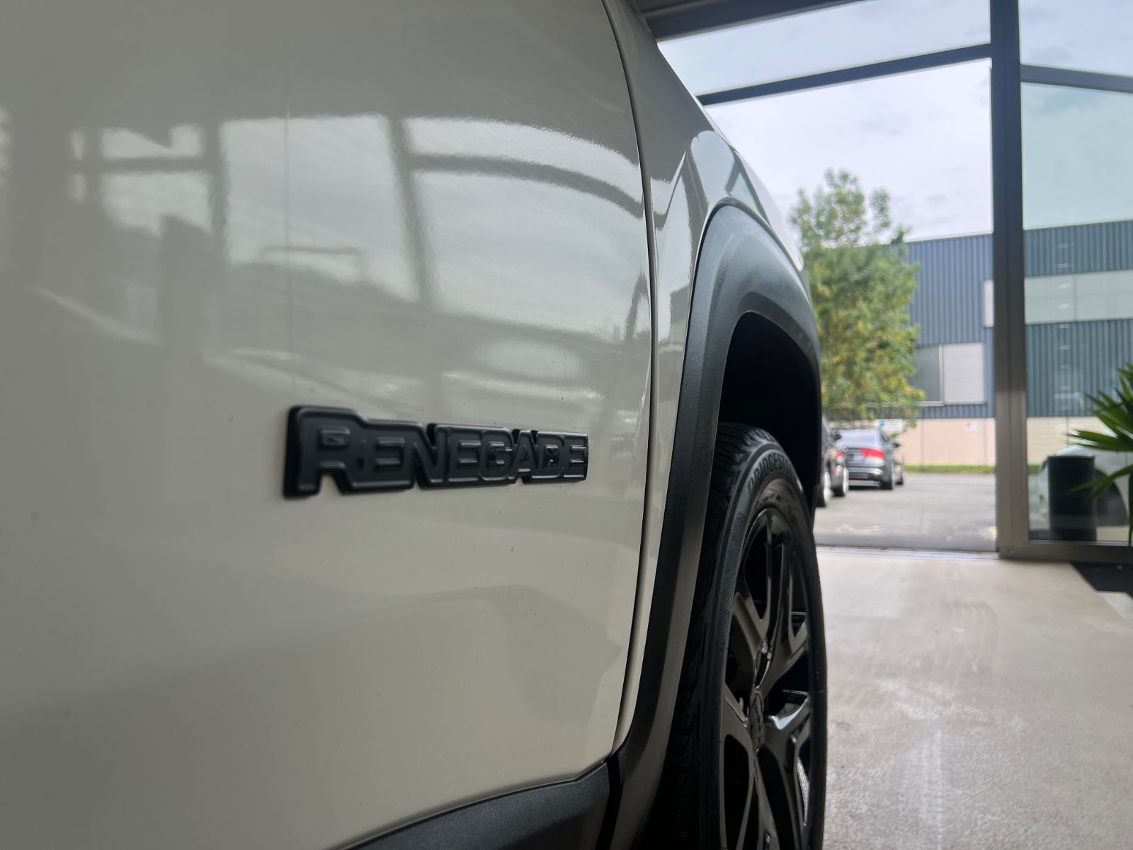 Fahrzeugabbildung Jeep Renegade Limited 4WD * AUTOMATIK *KAMERA*