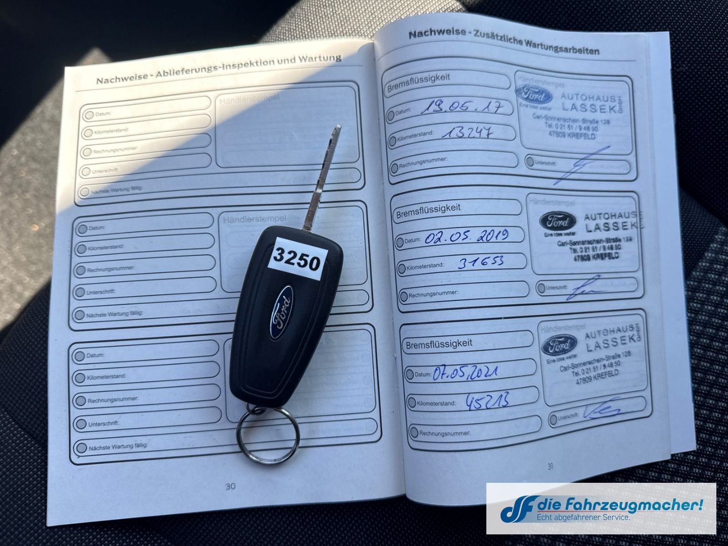 Fahrzeugabbildung Ford Transit Kombi 350 L3 2.2 TDCi DPF *3250