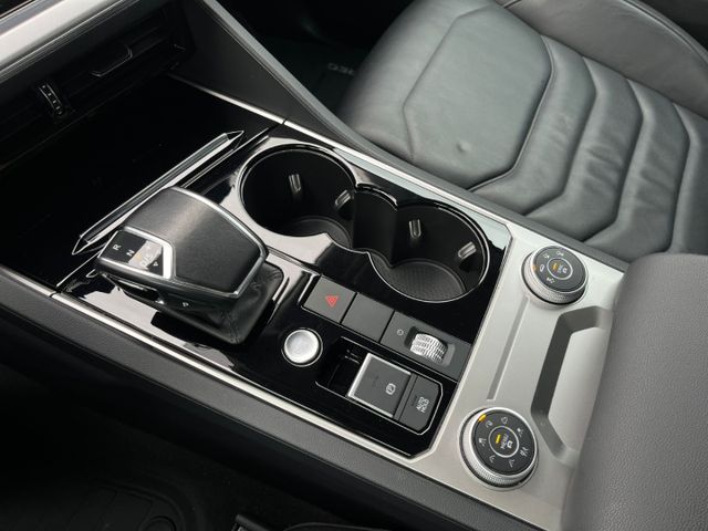 Touareg V6TDI 4M Tiptr. R-Line*AHK*Luft*Assist+!