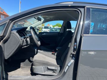 Volkswagen Golf - 9