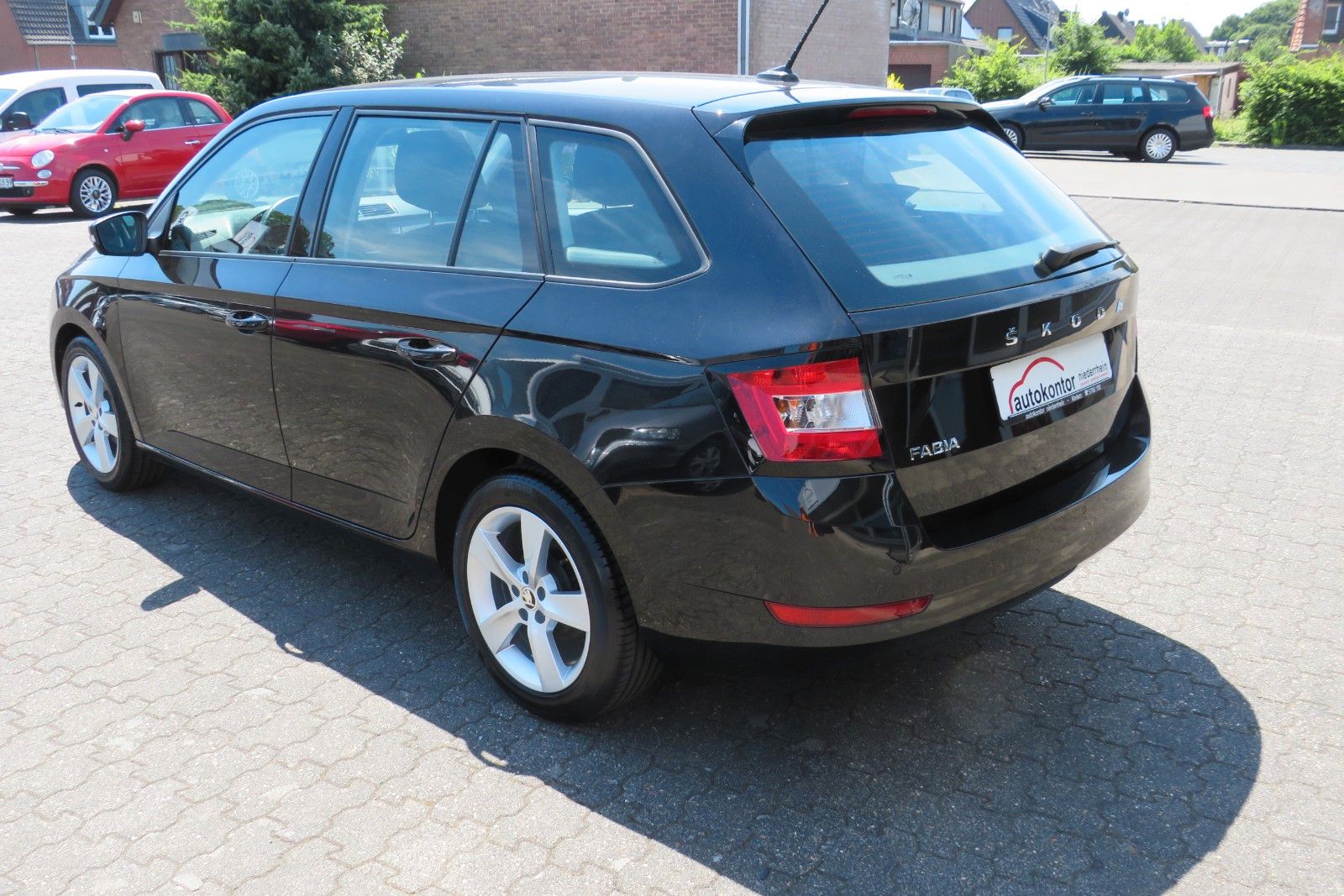Fahrzeugabbildung SKODA Fabia Combi ALU16`PDC NEBEL APP-CONNECT 1.H
