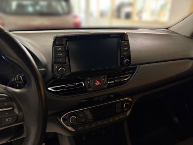 Fahrzeugabbildung Hyundai i30 FL 5-Türer 1.5 Benzin Turbo 7-DCT (48V) Edit