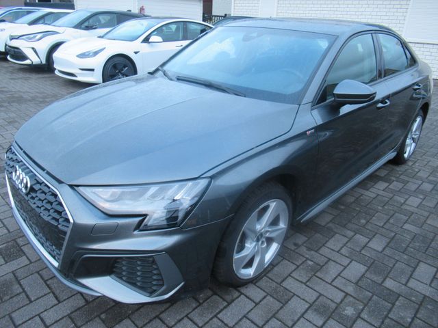 Audi A3 30TFSI S-Tronic S-Line pack Virtual Navi.....