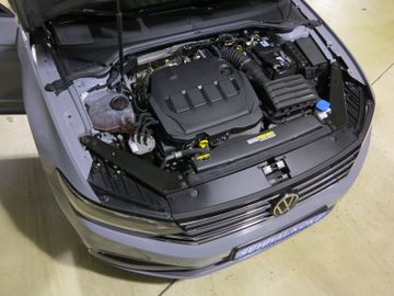 Volkswagen Passat Variant - 8
