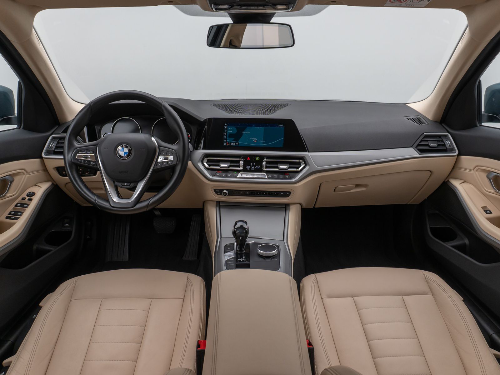 Fahrzeugabbildung BMW 320d xD CockPit+ Lenkrhzg Lordos Stndhz PDC AHK