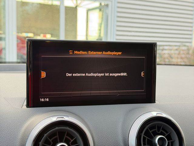 Q2 35 TFSI basis Standheizung, Matrix-LED, 2-Zon