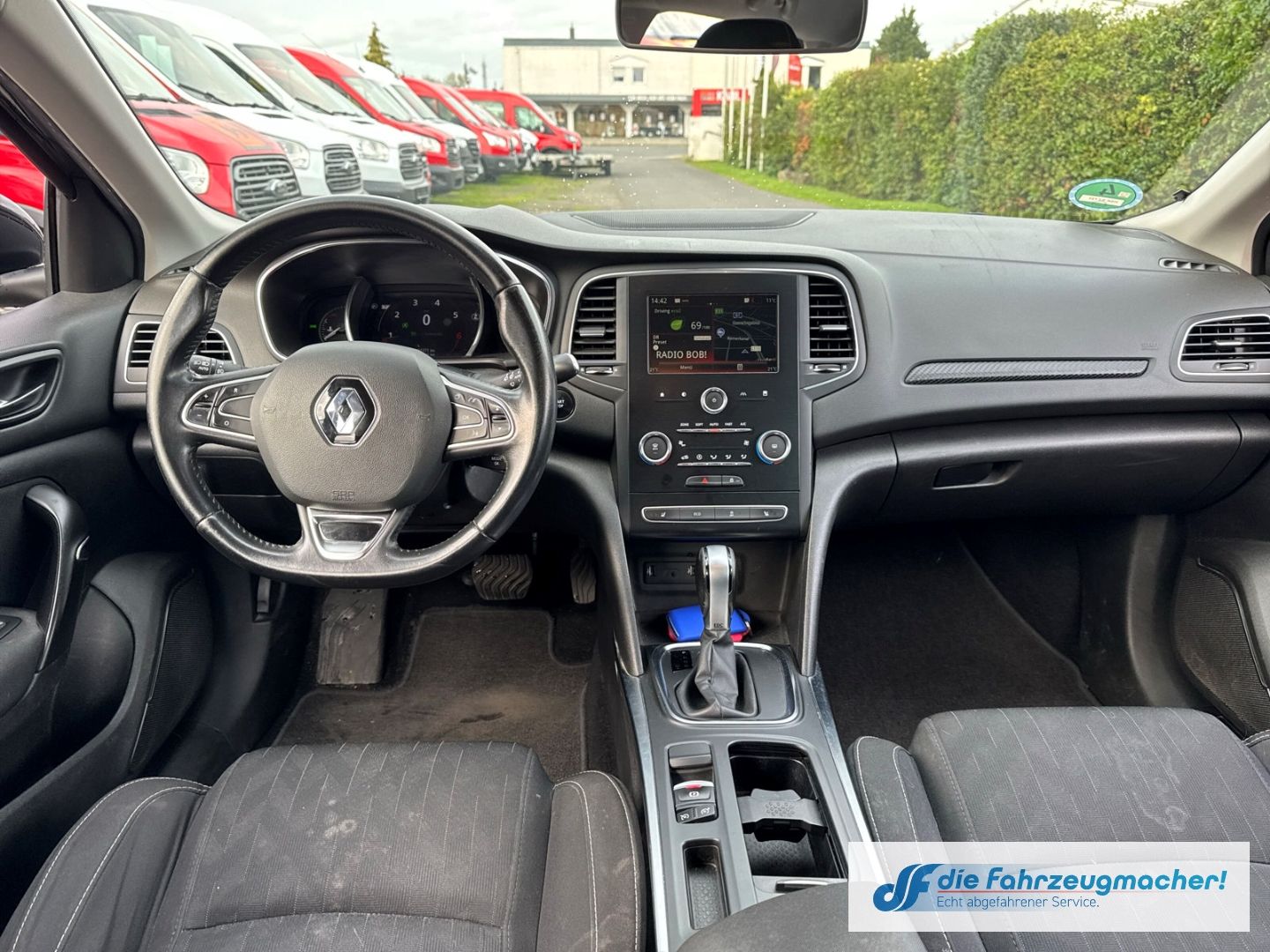 Fahrzeugabbildung Renault Megane IV Grandtour Automatik Limited *EXPORT