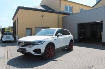VW Touareg 3.0 V6 TDI 4MOTION DSG LED AHK RÜKA 22"