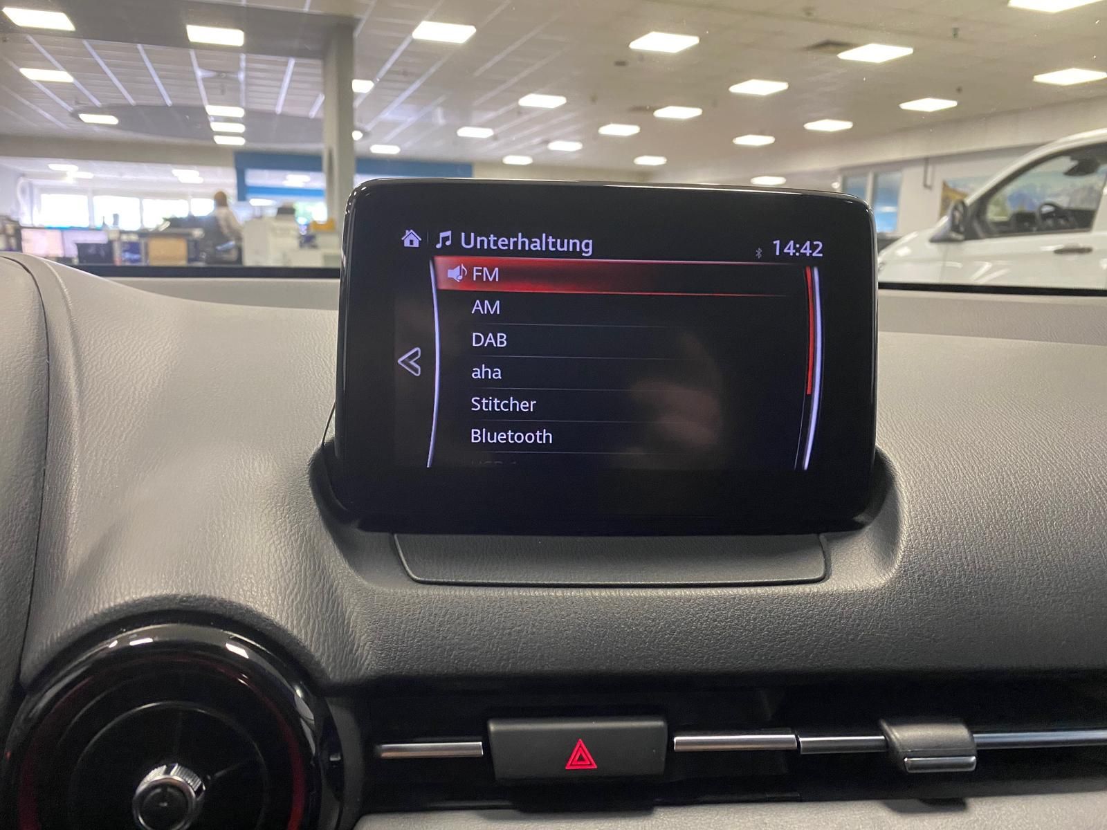 Fahrzeugabbildung Mazda CX-3 2.0 NAVIGATION+LED SCHEINWERFER+KAMERA+HEAD