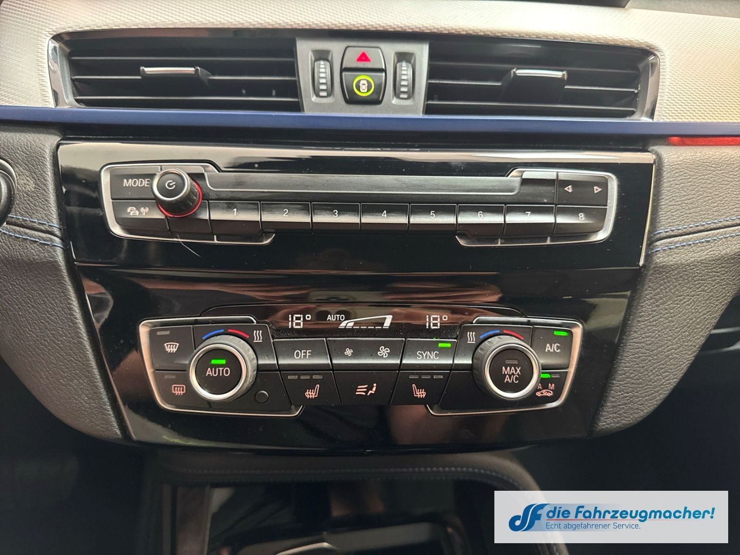 Fahrzeugabbildung BMW X1 xDrive 25 e M Sport M Sport Sportpaket HUD AH