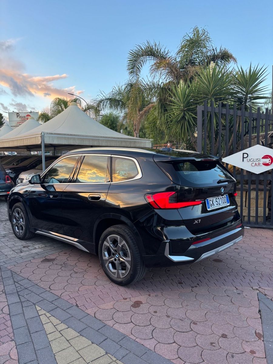 BMW Bmw X1 sDrive18d xLine edition essence imagem 3