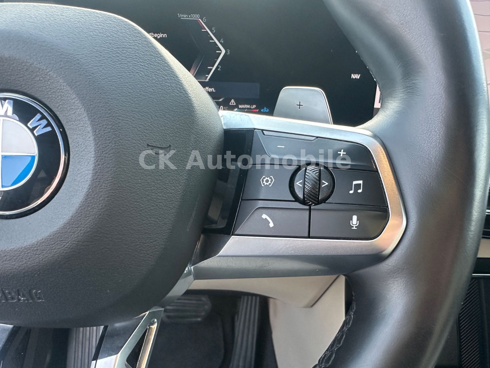 Fahrzeugabbildung BMW X1 20d xDrive xLine/Navi/Head-Up/Pano/LED/360°