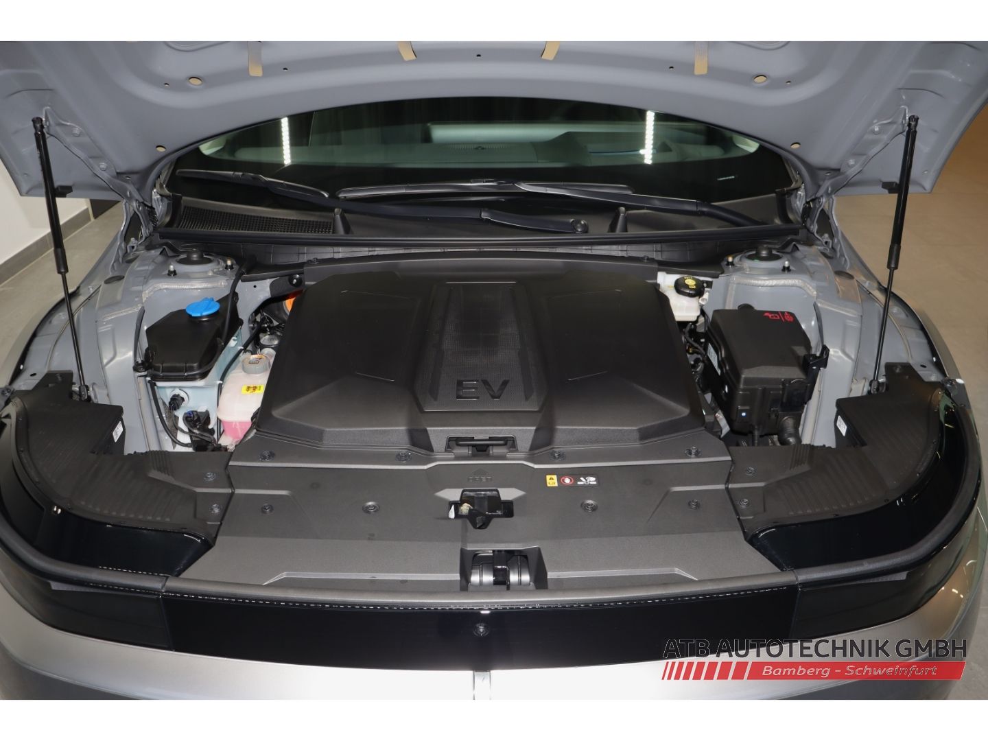 Fahrzeugabbildung Hyundai IONIQ 5 MY26 84 kWh 229 PS UNIQ Pano.-Glasdach,