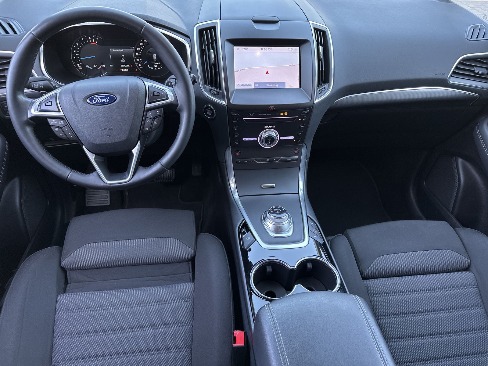 Fahrzeugabbildung Ford Galaxy 2.0 EB Aut. Titanium 7Sitzer NAV+LED+PANO